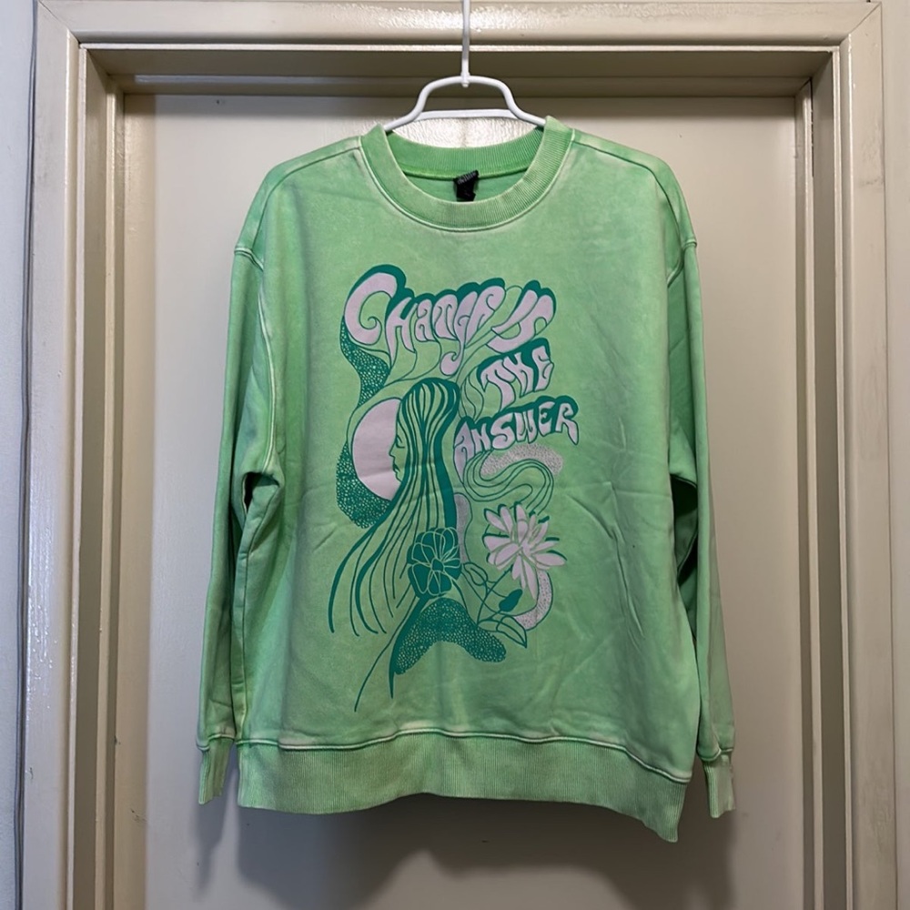 Sweatshirt